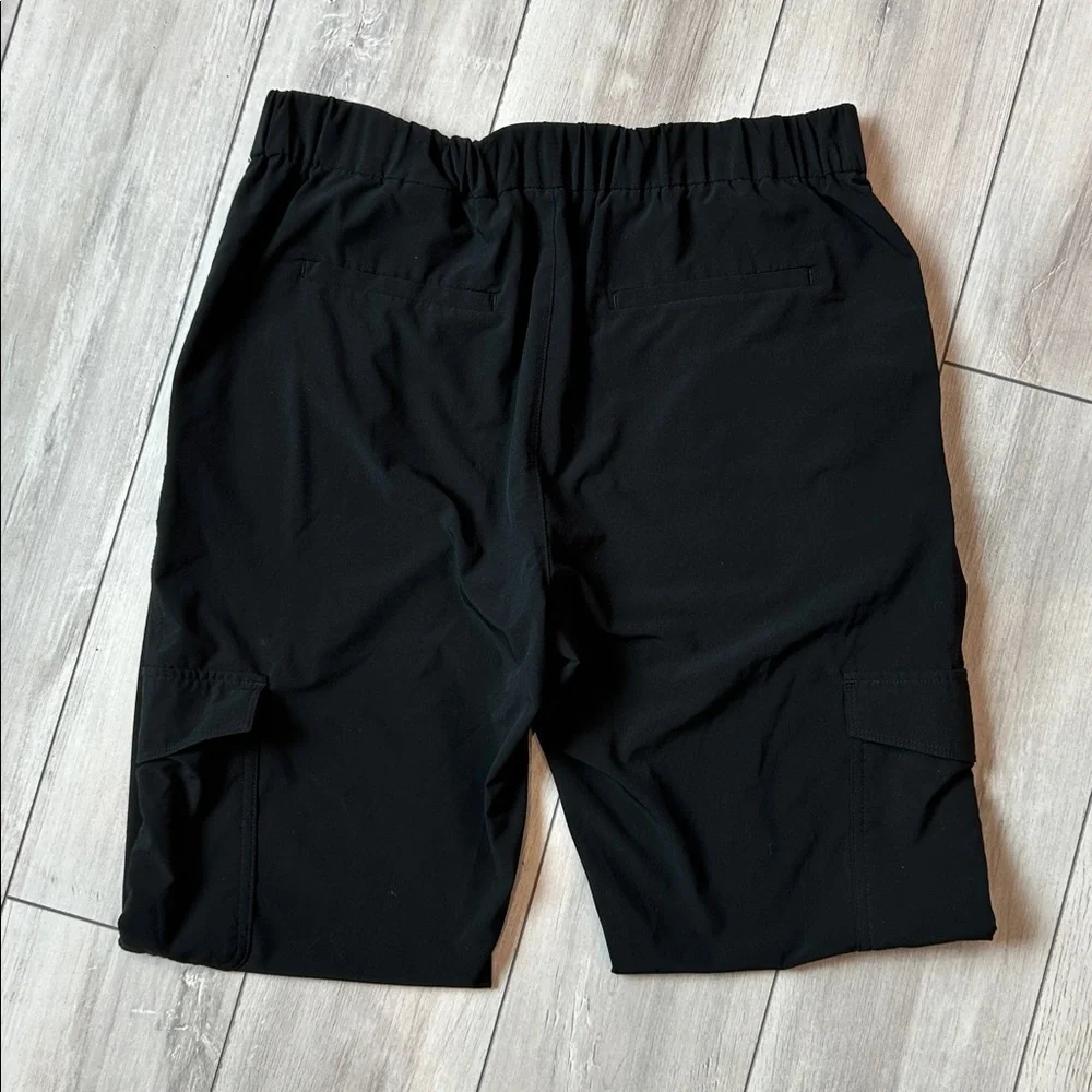 Banana Republic Tie Waist Cargo Jogger Pants in black size medium